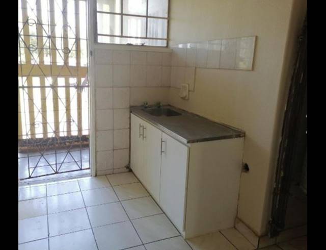 2 BEDROOM FLAT SOLD IN SYDENHAM